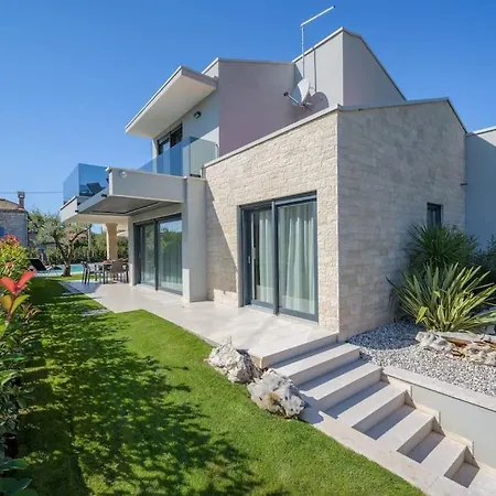 Panamera By Briskva Villa *