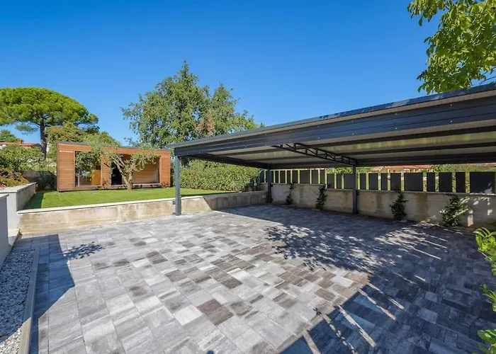 Panamera By Briskva * Kaštelir