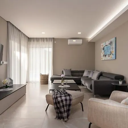Panamera Villa Kastelir